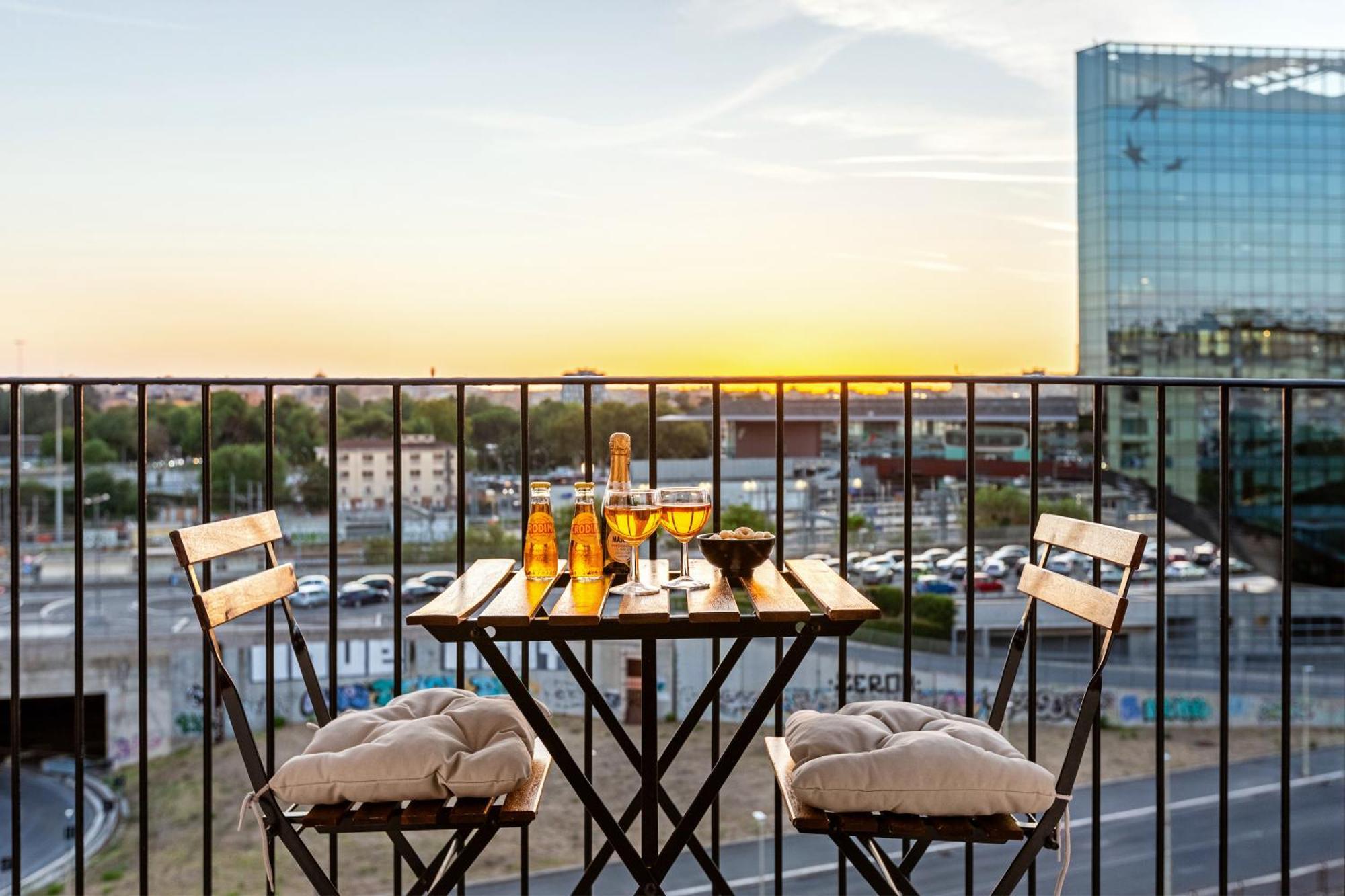 Stylish & Cozy - 5 Star Location- Balcony - City View Rom Exterior foto